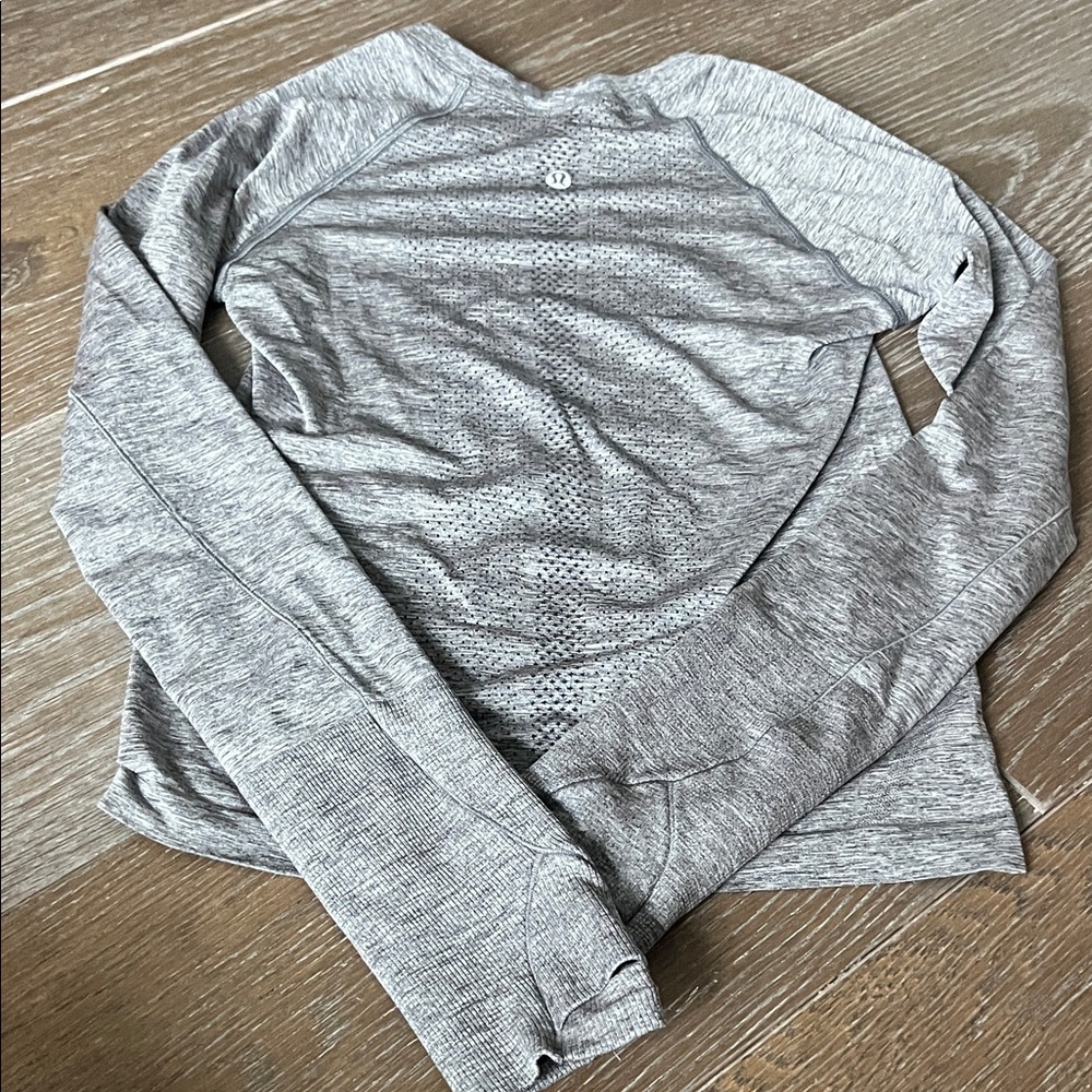 Lululemon Athletica Gray Long Sleeve Swiftly Tee - Picture 2 of 2